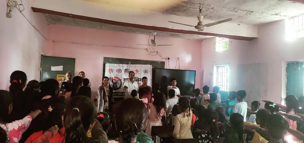 बाल विवाह उन्मूलन एवं स्वच्छता : बच्चों ने लिया सामूहिक संकल्प