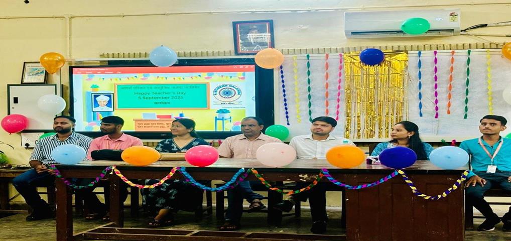 योग्यता व्यक्ति का परिचय कराती है – नायब तहसीलदार नवल किशोर